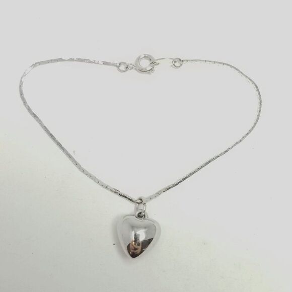 Vintage Heart Charm Bracelet, Silver Tone, Simple Chain, Estate - Picture 1 of 4